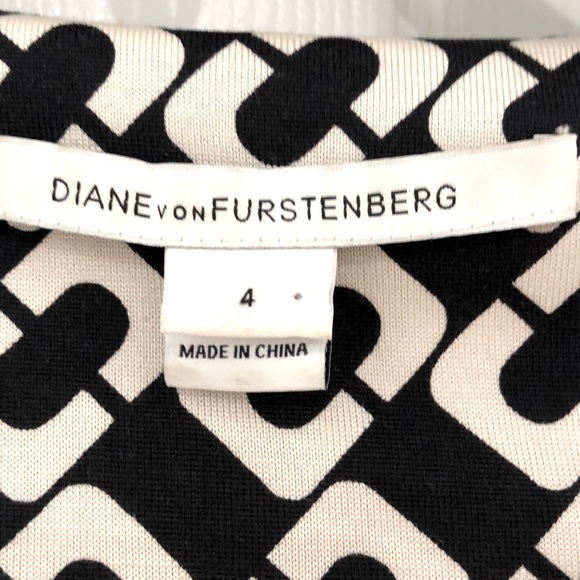 Diane Von Furstenberg Reina Dress in Iconic Chain Link Print Size 4 - Picture 6 of 14